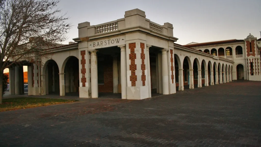The arched Barstow Harvey House, Casa del Desierto, in Barstow