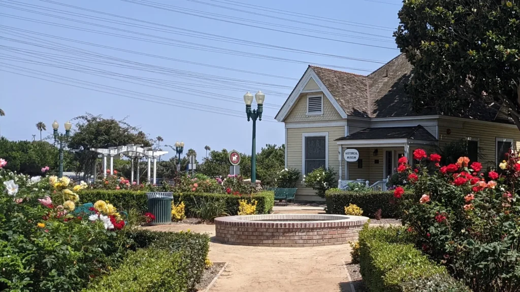 Heritage Court, Redondo Beach