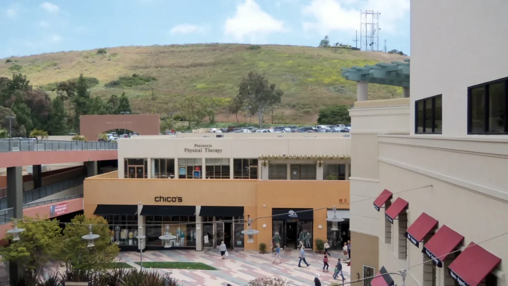 Peninsula Center street fair, Rolling Hills Estates