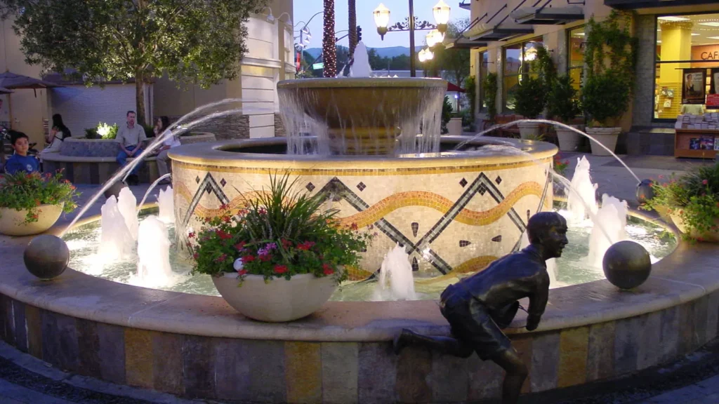 Fountain at the Valencia Town Center, Santa Clarita